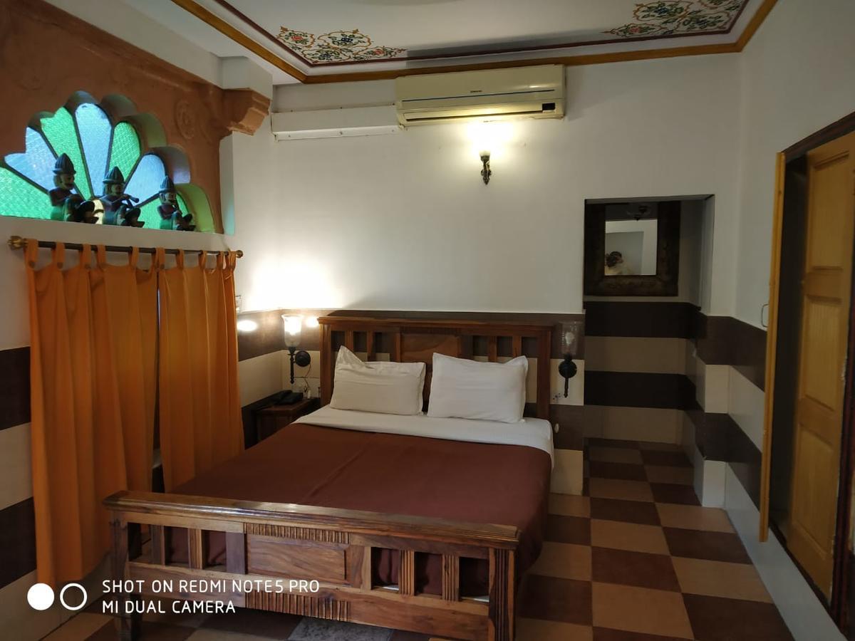 Krishna Prakash Heritage Haveli Джодхпур Екстер'єр фото