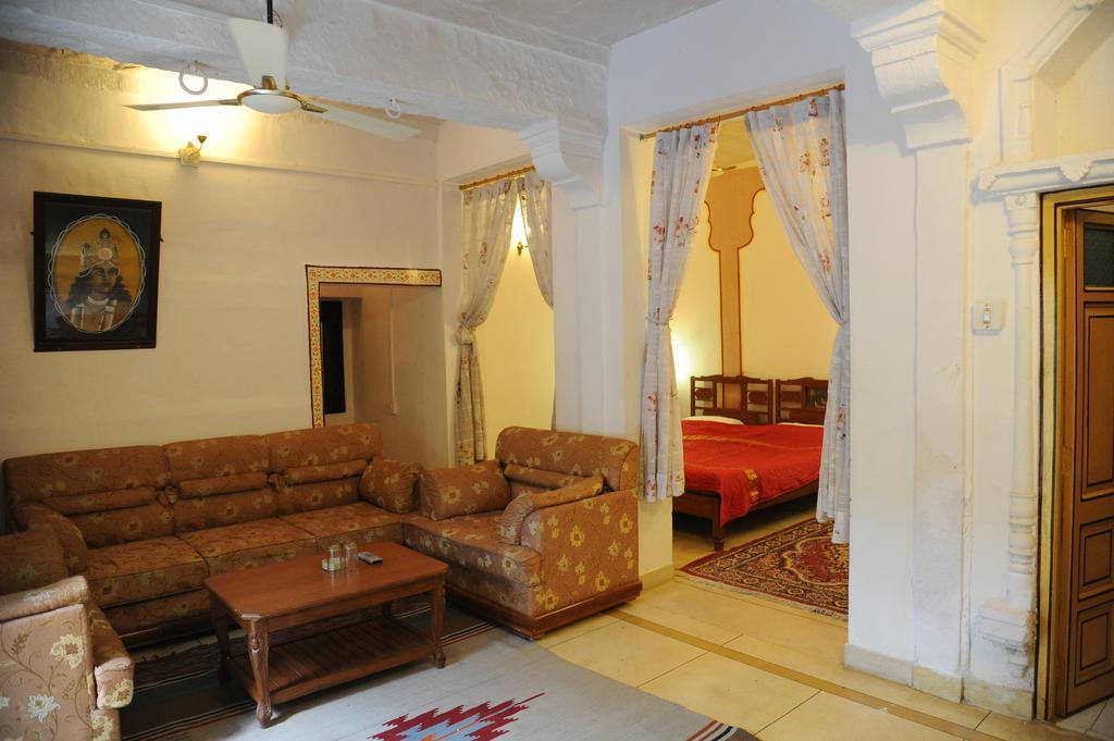 Krishna Prakash Heritage Haveli Джодхпур Екстер'єр фото